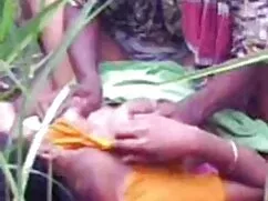 Chica se masturba ju ...