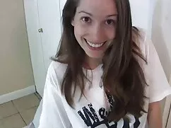 Hermosa servi porno  ...